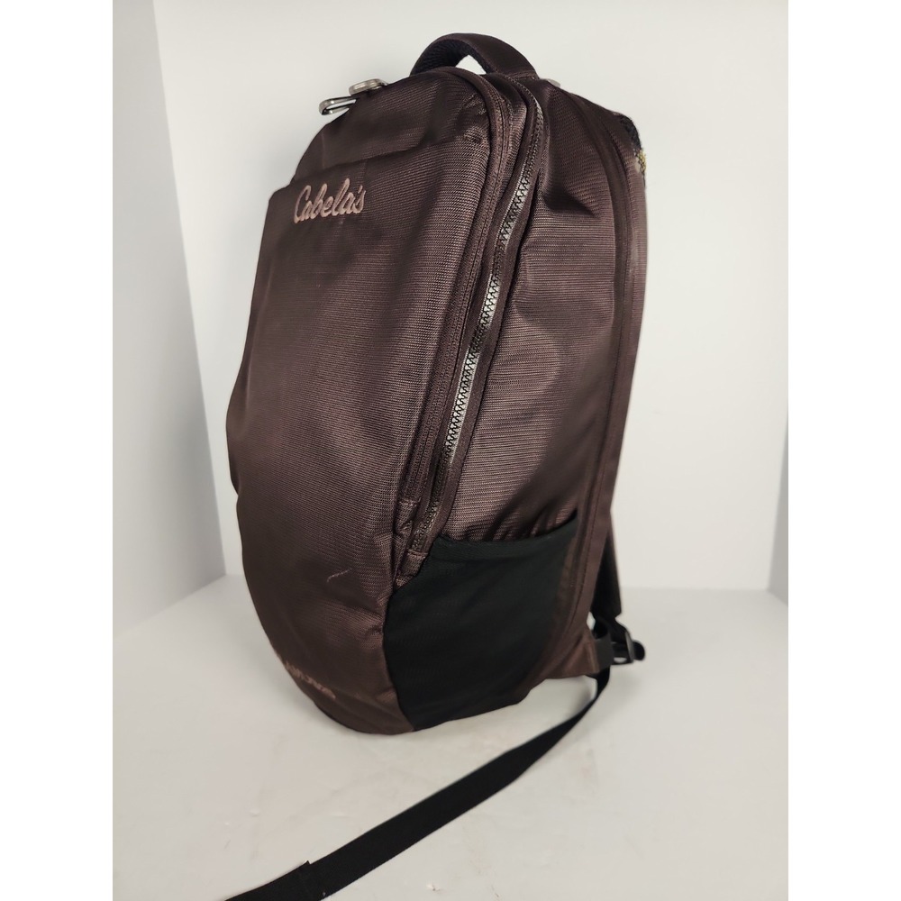 Cabelas Calamus 25 Backpack Brown Daypack Commuter Laptop Hiking Travel Bag Camp